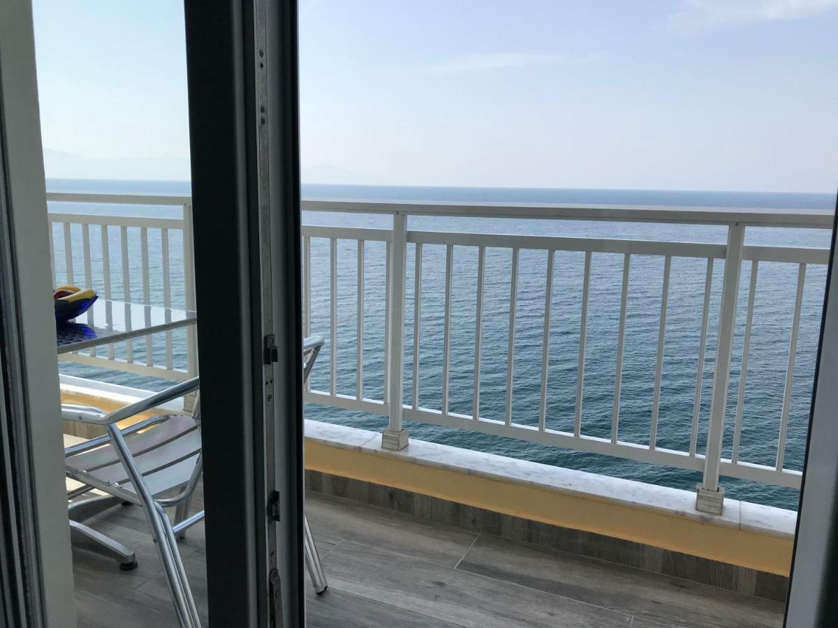 Sea And Sun Appartment Kavala Exterior foto